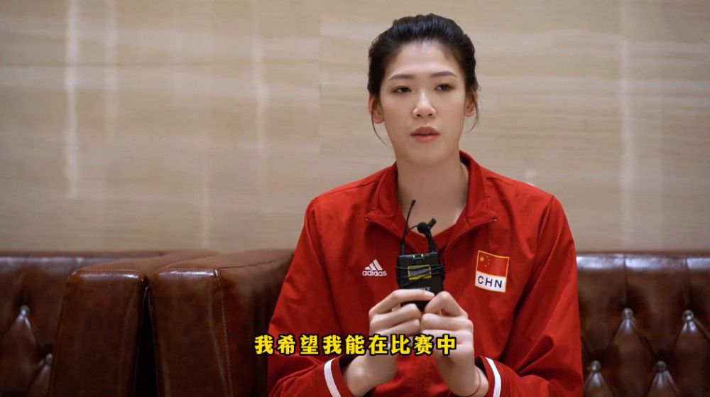 四个年青人——本·布莱梅、菲尔·克莱恩、罗宾·安伯格和福兰克·雅格——都有着一样的胡想：成为空军飞翔员。在经由过程了体能测验后，他们被派到德州接管练习。艰辛的练习很快就让他们到达了极限。罗宾意想到当飞翔员并没有本身料想的那末名誉；菲尔的健康状态也愈来愈糟；福兰克的老婆提出了离婚的要求；本在最后一次练习中产生变乱而丧生。虽然如斯，剩下的三个兄弟也没有抛却本身的胡想。练习回来后，飞翔员们超卓的完成了各类使命，在这个进程中，他们的意志，自傲，都承受了一次又一次的考验。